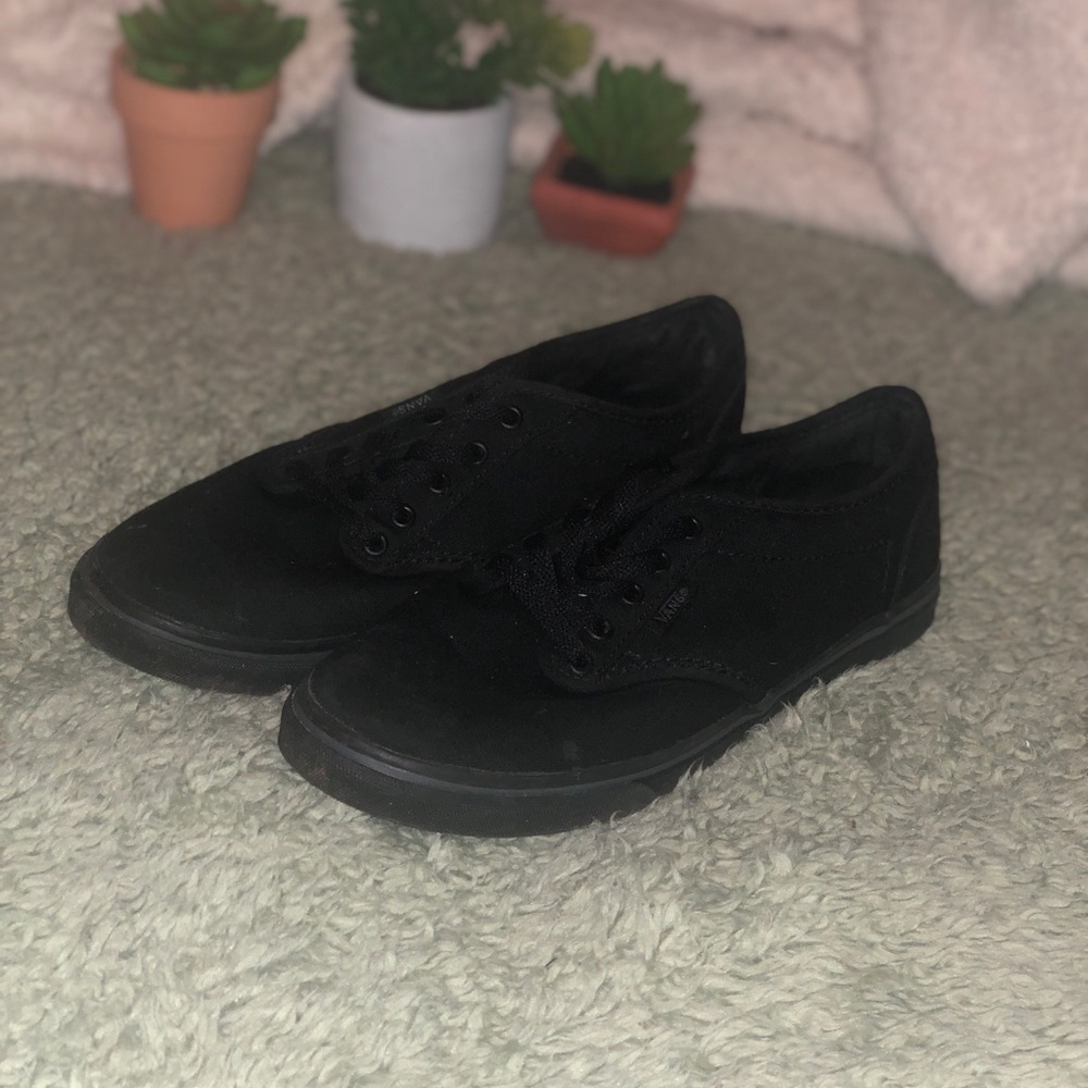 Black vans